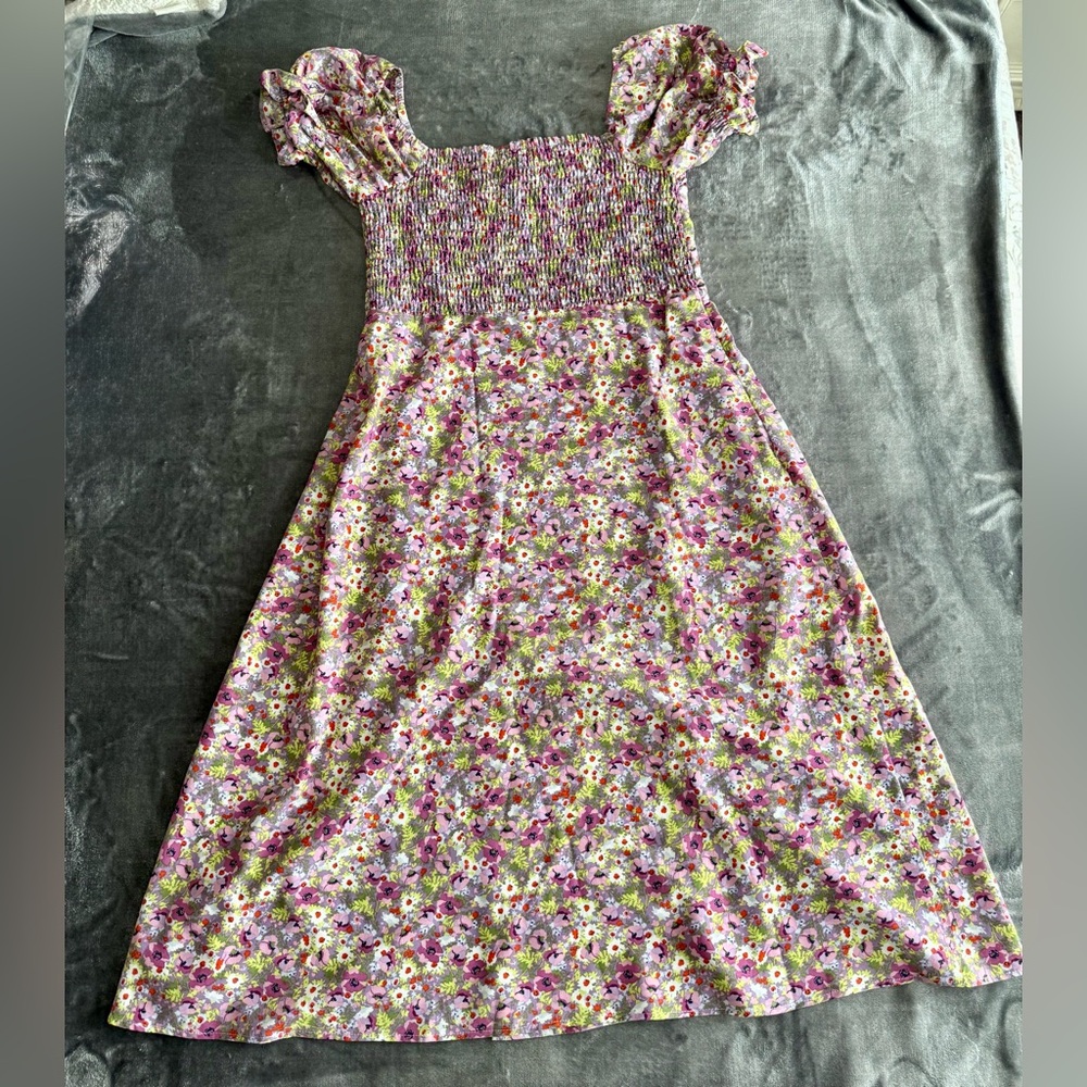 O.P.T One Pretty Time Go on A Date Floral Puff Sleeve Midi Dress L Smocked - Picture 9 of 14